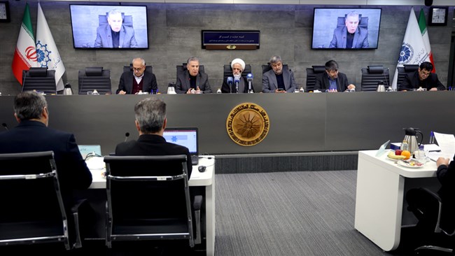 در یکصدویکمین نشست کمیته حمایت از کسب‌وکار ضمن تأکید بر مخالفت دولت با تغییر مرجع اعطای مجوز فعالیت به تاکسی‌های اینترنتی تأکید شد موضوع تصویب اساسنامه نهاد تنظیم‌گر برق، پسماند و نفت، گاز و پتروشیمی پیگیری می‌شود.