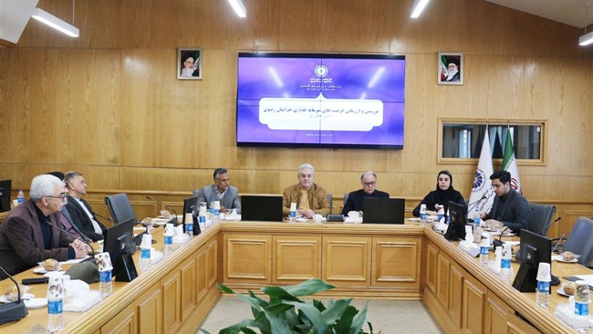 در نشست کمیسیون کشاورزی اتاق مشهد، غربالگری فرصت‌های سرمایه‌گذاری، تعیین اولویت‌ها و همچنین طرح مباحث مرتبط با یکسان‌سازی نرخ ارز در حوزه نهاده‌های دامی مورد بحث و بررسی قرار گرفت.