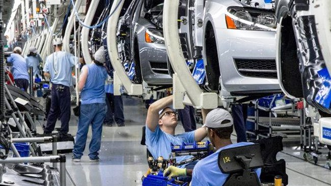 وضعیت اقتصادی این منطقه امیدوارکننده اما شکننده است و موفقیت در سال ۲۰۲۶ به توانایی کشورها در مدیریت ریسک‌ها و تقویت سرمایه‌گذاری و نیروی کار ماهر بستگی دارد.