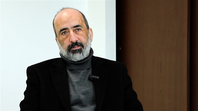 آریا حقیقی نایب‌رئیس کمیسیون صنعت اتاق ایران با بیان اینکه بسته حمایتی از بنگاه‌ها نباید گرفتار امضای طلایی شود، تأکید کرد: در انتخاب واحدها باید نیاز واقعی آنها در نظر گرفته و بروکراسی نظام بانکی تسهیل شود.