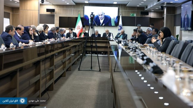 نشست شورای روسای اتاق‌های سراسر کشور به ریاست محمدرضا بهرامن نایب‌رئیس اتاق بازرگانی، صنایع، معادن و کشاورزی ایران برگزار شد.