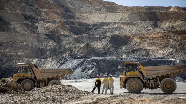 در نشست اخیر کارگروه شورای گفت‌وگو ضمن تاکید بر اهمیت بازنگری نظام محاسبه و وصول حقوق دولتی معادن، اصلاحات ساختاری، شفافیت و تفکیک معادن بزرگ از کوچک مطرح شد.