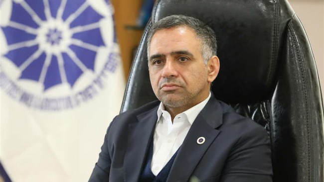 مهدی عبدیان رئیس اتاق قزوین و مشاور استاندار در حوزه سرمایه‌گذاری در یادداشتی از مزایای تک نرخی شدن ارز نوشت و اجرای این سیاست را جراحی ناگزیر دولت بر پیکر اقتصاد ایران دانست.