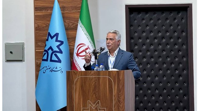 محمدرضا بهرامن نایب‌رئیس اتاق ایران با تأکید بر تغییر جایگاه معدن در معادلات جهانی گفت: مواد معدنی فقط کالای اقتصادی نیستند؛ امروز به ابزار قدرت، مؤلفه امنیت ملی و پایه رقابت‌های ژئوپلیتیکی تبدیل شده‌اند.