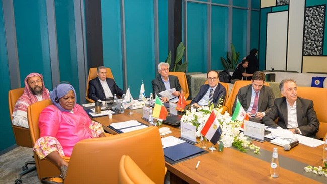 چهارمین نشست هیئت‌مدیره مرکز تحقیقات و اطلاع‌رسانی اتاق اسلامی (ICRIC) همزمان با چهل و یکمین نشست مجمع عمومی اتاق اسلامی در مکه مکرمه برگزار شد.