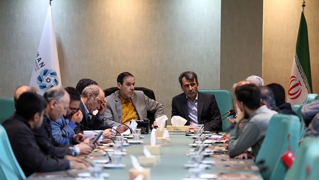 اصلاح سیاست‌های ارزی، بازنگری در نحوه توزیع نهاده‌های دامی، تعیین تکلیف تعهدات ارزی و کاهش تمرکزگرایی در تصمیم‌گیری‌های اقتصادی، مهم‌ترین محورهای نشست معاون اقتصادی دادستان کل کشور با فعالان اقتصادی اصفهان بود.