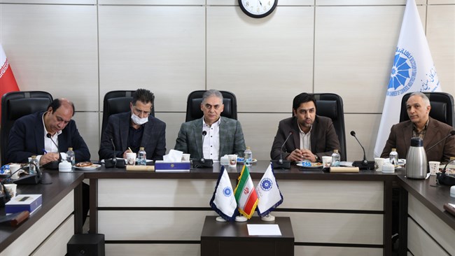 در نشست کمیسیون توسعه صادرات اتاق ایران با بیان اینکه تعهدات ارزی به عنوان مهم‌ترین مشکل صادرکنندگان محصولات کشاورزی مطرح است، هفت چالش جدی و عمده صادرکنندگان محصولات کشاورزی مطرح و بررسی شد.