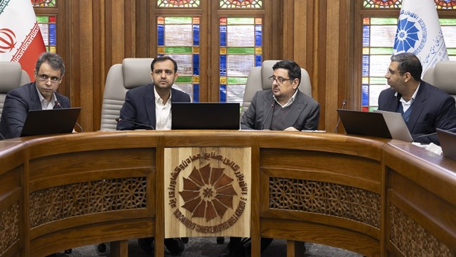 در میز خدمت شماره 16 اتاق یزد با حضور مدیرکل دفتر صنایع معدنی وزارت صمت، مشکلات 35 شرکت در حوزه‌هایی چون ارز، برنامه‌های تولید و ماشین‌آلات بررسی و اغلب آنها رفع شد.