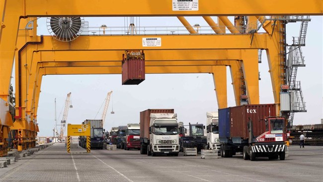 گمرک جمهوری اسلامی ایران در اطلاعیه جدید خود از ارائه حداکثر تسهیلات برای ترانزیت داخلی کالاها خبر داد.