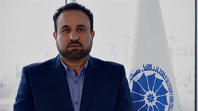 رییس اتحادیه تولیدکنندگان و صادرکنندگان نان ایران با بیان اینکه 400 واحد تولیدی نان صنعتی در کشور فعال است، گفت: برای حفظ پایداری تولید، از زمان جنگ 12 روزه، امکانات و آمادگی‌های لازم را ایجاد کردیم.