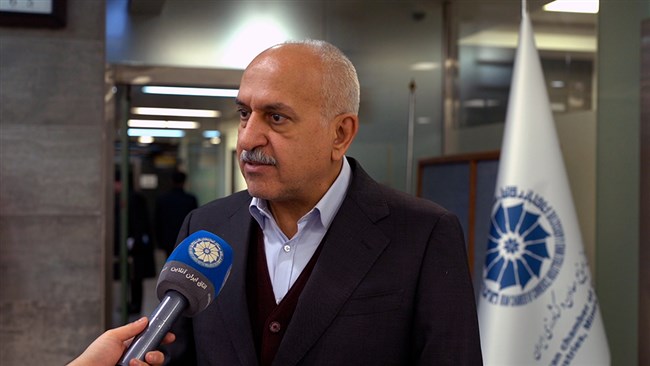 عضو هیئت رییسه اتاق بازرگانی، صنایع، معادن و کشاورزی ایران از ارائه پیشنهادهای بخش خصوصی در حوزه‌های ارزی، تامین مالی، مالیات و تامین اجتماعی و تجاری و گمرکی به دولت خبر داد.