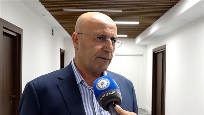 دبیرکل اتاق ایران در پی وارد آمدن آسیب به بخش‌هایی از ساختمان‌های اتاق ایران در پی حمله آمریکایی - صهیونی، گفت: این خسارت‌ها با سرعت در حال برطرف شدن است و جریان خدمت‌رسانی اتاق ایران از شنبه ۱۵ فروردین ادامه دارد.