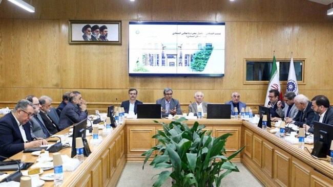 در بیست‌وهشتمین جلسه از سلسله ‌نشست‌های تخصصى «یکشنبه‌های اقتصادی خراسان رضوی» تشکیل «ستاد مدیریت بحران اقتصادی بخش خصوصی» به منظور پیگیری مجدانه برای حل مسائل بنگاه‌های اقتصادی در شرایط اضطرار، مطرح شد.