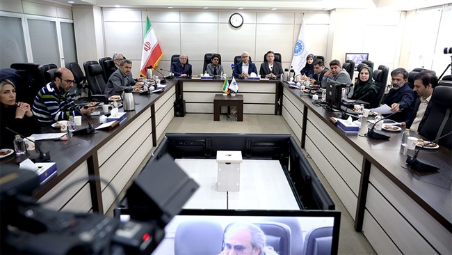 نشست کمیسیون فناوری اطلاعات و ارتباطات اتاق ایران با حضور احسان چیت‌ساز معاون وزیر ارتباطات و فناوری اطلاعات با موضوع بررسی اتصال کسب‌وکارهای حوزه فاوا به اینترنت برگزار شد.