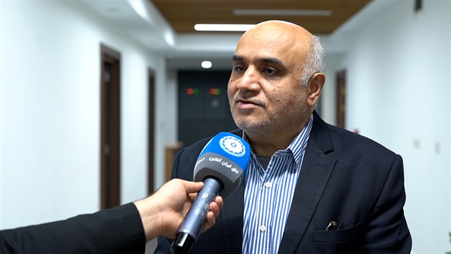 محمود تولایی رئیس اتاق کاشان از ضرورت حذف بروکراسی اداری و تسهیل فرآیندهای اقتصادی به دلیل شرایط خاص جنگی با هدف حفظ ظرفیت تولید سخن گفت و خواستار بازنگری در فرایند مالیات‌ستانی شد.