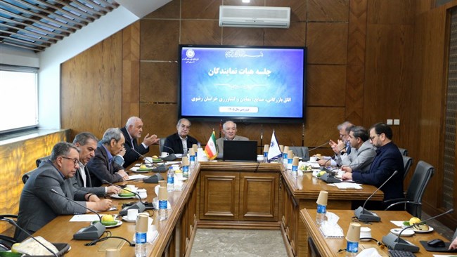 در جلسه هیات نمایندگان اتاق مشهد، آخرین وضعیت اقتصاد و فعالیت بخش خصوصی در شرایط بحرانی اخیر بررسی شد و گزارشی با موضوع الگوی حرکت به سمت حکمرانی اقتصادی بخش خصوصی ارائه گردید.