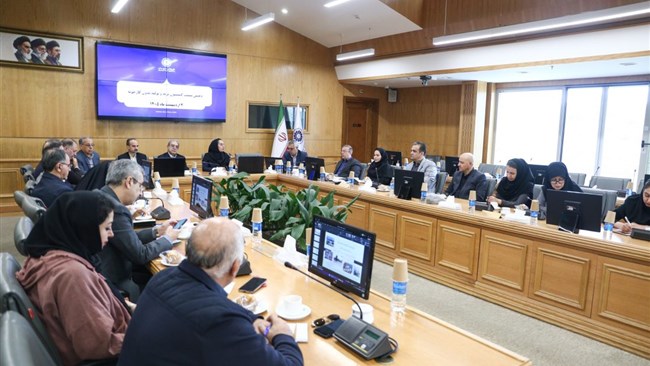 در جلسه کمیسیون برند و تولید بدون کارخانه اتاق مشهد، مدل تولید بدون کارخانه به عنوان راهی برای تاب آوری بنگاه‌ها و تشویق فعالان اقتصادی به تمرکز بر تحقیق، طراحی و برندینگ مطرح شد.