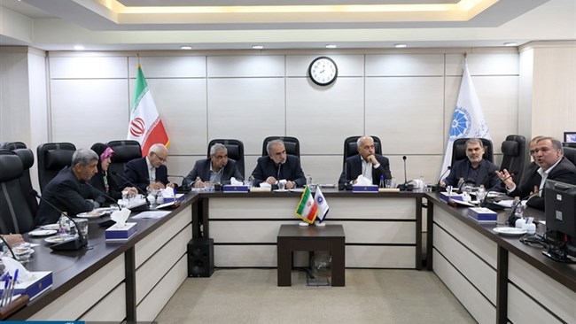 اعضای کمیسیون ویژه حمایت از تولید و نظارت بر اجرای سیاست‌های کلی اصل ۴۴ مجلس در اتاق ایران حضور پیدا کردند. اعضای کمیسیون در نشست با اعضای هیات رئیسه اتاق ایران به بررسی طرح اصلاح قانون تامین مالی پرداختند.