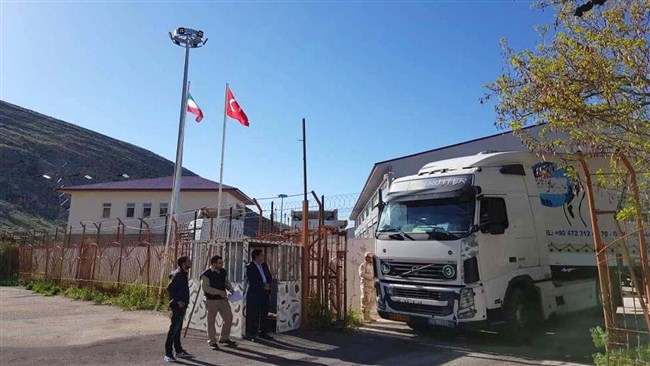 بر اساس گزارش تحلیل وضعیت تردد وسایل نقلیه و مسافر در مرزهای ایران و ترکیه، در سال 2025 حدود 4 درصد از ترافیک مرزی زمینی ترکیه به مرزهای ایران اختصاص داشته است.