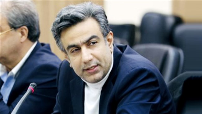 رییس کمیسیون گمرک اتاق ایران اعلام کرد: حقوق گمرکی دارو، ملزومات مصرفی پزشکی و شیرخشک و مواد اولیه آنها به یک درصد کاهش یافته و ارز مبنای محاسبه حقوق ورودی این اقلام بر اساس نرخ ارز مندرج در ثبت سفارش تعیین خواهد شد.