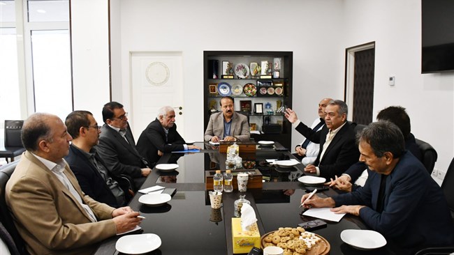 در نشست بررسی راهکارهای توسعه گردشگری سلامت بین استان گلستان و جمهوری تاجیکستان در اتاق گرگان، با حضور مسئولان دولتی و فعالان حوزه گردشگری مهمترین مسائل این حوزه بررسی شد.