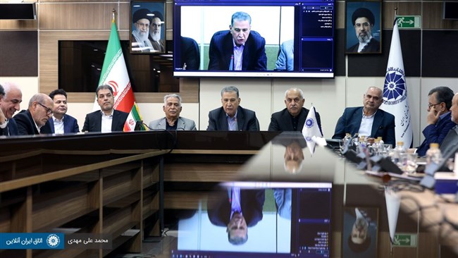 در نشست شورای روسای اتاق‌های سراسر کشور درباره طراحی صندوق حمایت از بنگاه‌های اقتصادی در شرایط کنونی، تبادل نظر صورت گرفت و مقرر شد درباره سازوکار تشکیل، فعالیت و دستورالعمل‌های آن طی 10 روز آینده، بررسی‌هایی صورت گیرد.