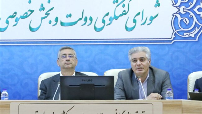 رییس اتاق خرم آباد با تاکید بر لزوم تقویت تاب‌آوری اقتصادی کشور در شرایط خاص، خواستار مداخله هدفمند و فوری دولت برای حمایت از تولید و حفظ زنجیره تامین کالاهای اساسی شد.