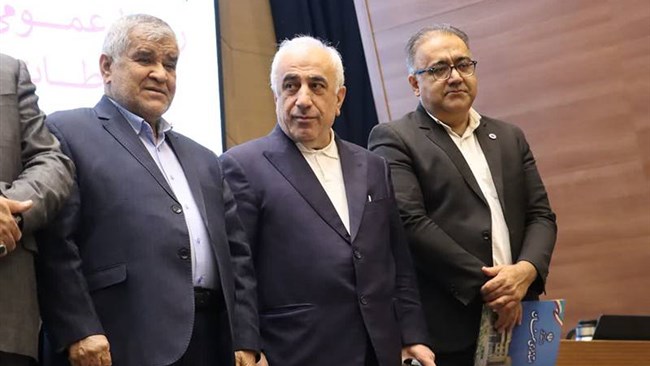 همایش «بر مدار امید» با محوریت تجلیل از پیشکسوتان و فعالان حوزه روابط‌عمومی و ارتباطات استان سمنان برگزار شد و از جمعی از چهره‌های شاخص این عرصه تقدیر به عمل آمد.