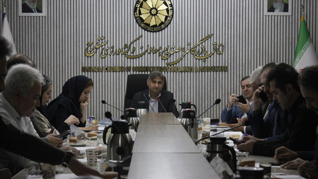رئیس کمیسیون انرژی اتاق سنندج می‌گوید: ناترازی انرژی در سال‌های اخیر، وابستگی واحدهای صنعتی و معدنی به سوخت جایگزین را افزایش داده و اکنون دوام تولید در استان کرستان منطور به اصلاح شرایط تامین انرژی است.