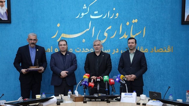 در آیین تجلیل از دستگاه‌های برتر اطلاع‌رسانی و عکاسان برگزیده دوران جنگ تحمیلی سوم در استان البرز،  از اتاق کرج به دلیل نقش‌آفرینی مؤثر در تولید محتوای مناسب و پوشش رویدادهای مرتبط تجلیل شد.