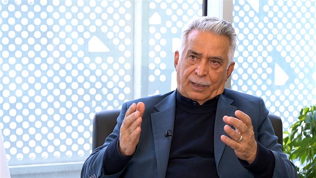 محمدرضا بهرامن نایب‌رئیس اتاق ایران گفت: پیدا کردن راهی برای تأمین کالاهای اساسی در دستورکار است و در این رابطه باید نسخه‌ای واحد و متناسب با شرایط تهیه شود که آمادگی دولت و مجلس در تغییر رویکردها و سیاست‌ها را می‌طلبد.