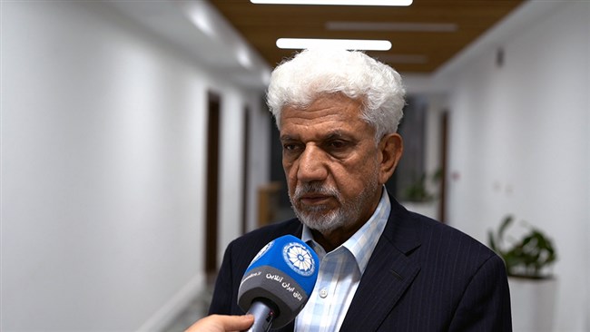 عبدالحکیم ریگی رئیس اتاق زاهدان معتقد است برای حفظ جریان تجارت در کشور، بنادر کراچی و گوادر در پاکستان، گزینه‌های مناسبی هستند، چراکه امکان استفاده از ظرفیت ریلی در این مسیر و ورود کالا به کشور وجود دارد.