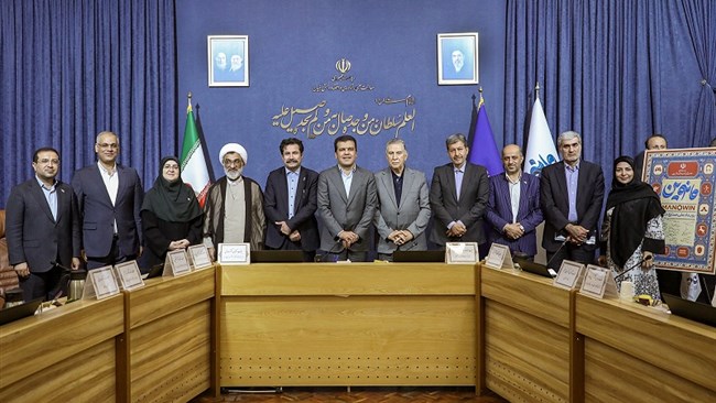 نخستین نشست شورای سیاستگذاری رویداد ملی صنایع خلاق مانوین با حضور جمعی از اعضای هیئت دولت، رییس اتاق بازرگانی، صنایع، معادن و کشاورزی ایران و فعالان حوزه نوآوری و صنایع خلاق، برگزار شد.