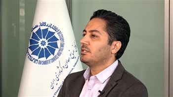 محسن عامری معتقد است اقدامات دولت برای حمایت از کسب‌وکارهای آسیب دیده از فیلترینگ شبکه های اجتماعی حاکی از آن است که نظام حکمرانی دیجیتال در کشور، می‌خواهد دسترسی به اینترنت را به یک امتیاز خاص و رانت حاکمیتی تبدیل کند.